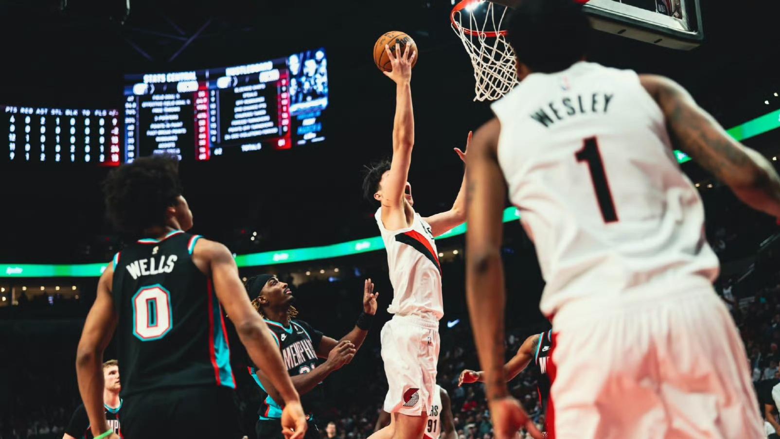 留洋球员最新战报，杨瀚森下蛋妙传2+1，郇斯楠制胜封盖23+6+5！