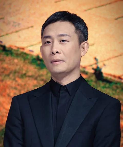 据悉，张译此次挑战的角色极具反差感——纯真如孩童却暗藏善恶双面，导演更直言他“像