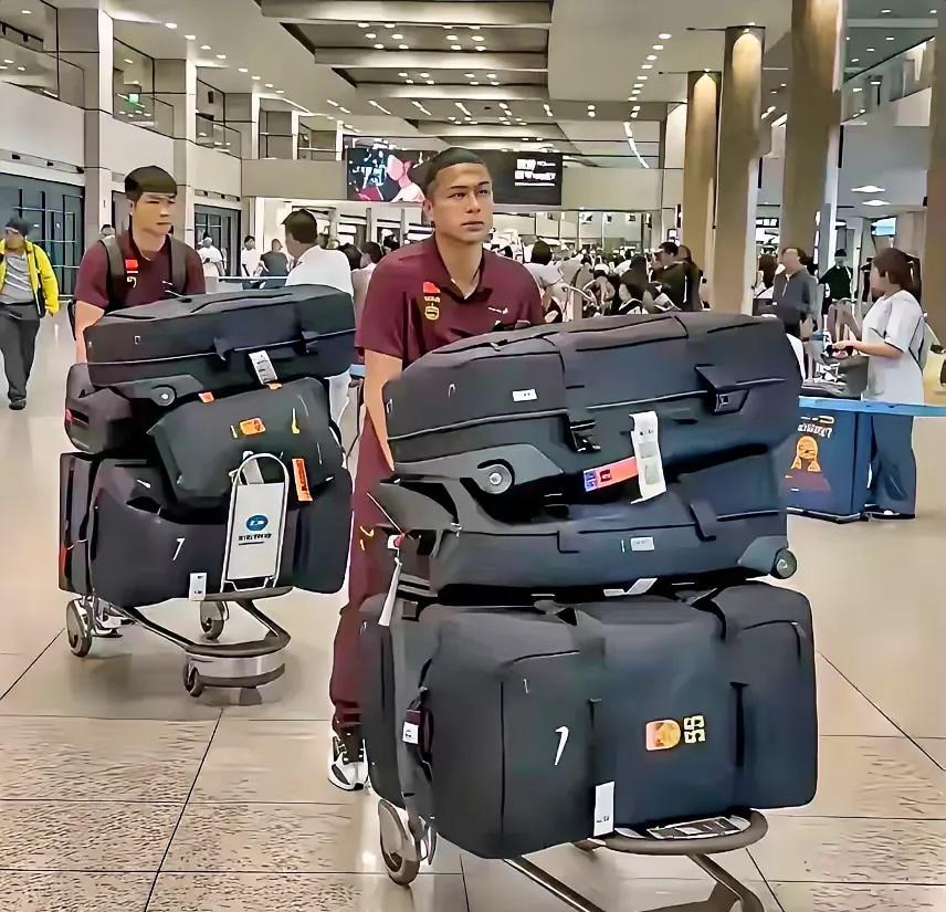 别怪韩媒嘲讽中国男足“实在是太弱了”，因为我们的队员们每次出征都是当作一次度假，