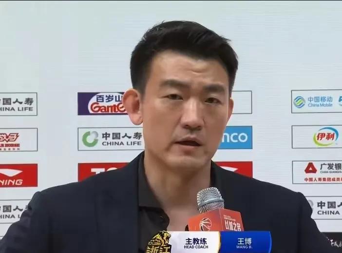 #cba# 王博情商比山西队主帅高啊。
虽然广厦打辽宁比山西打广东容易，但是他非