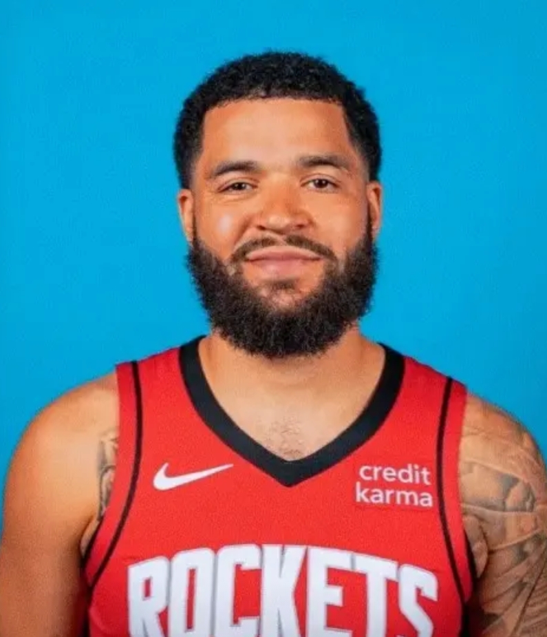 其实不想走，其实还想留！
杜兰特！你需要我！
火箭后卫范弗里特近日在个人播客中谈