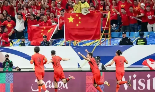 3月21日中国就要对阵沙特了，中国队竟传来6大利好消息和4大利空消息：

利好消