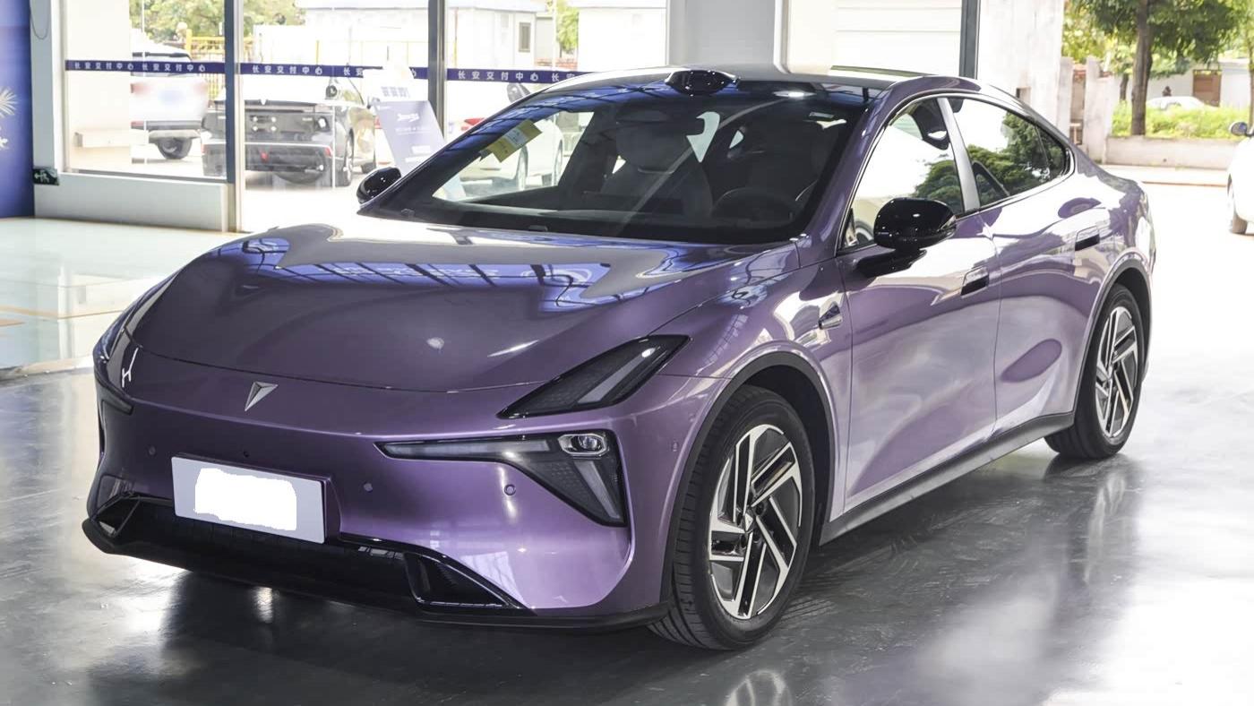 深蓝纯电中型轿跑限时13.29万起！配激光雷达+四代磁流变主动悬架