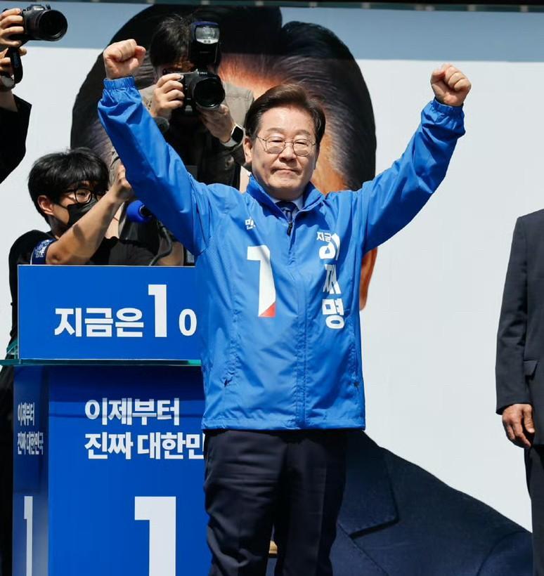 支持率接近50%的韩国总统候选人李在明近期不仅针对性的谈及了如何处理好与中国和美