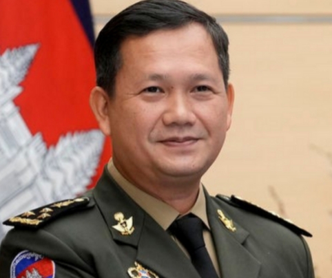 柬埔寨洪马奈本想一心倒向美西方，却没想到，买了美国武器，却挨了美国盟友的打，自己