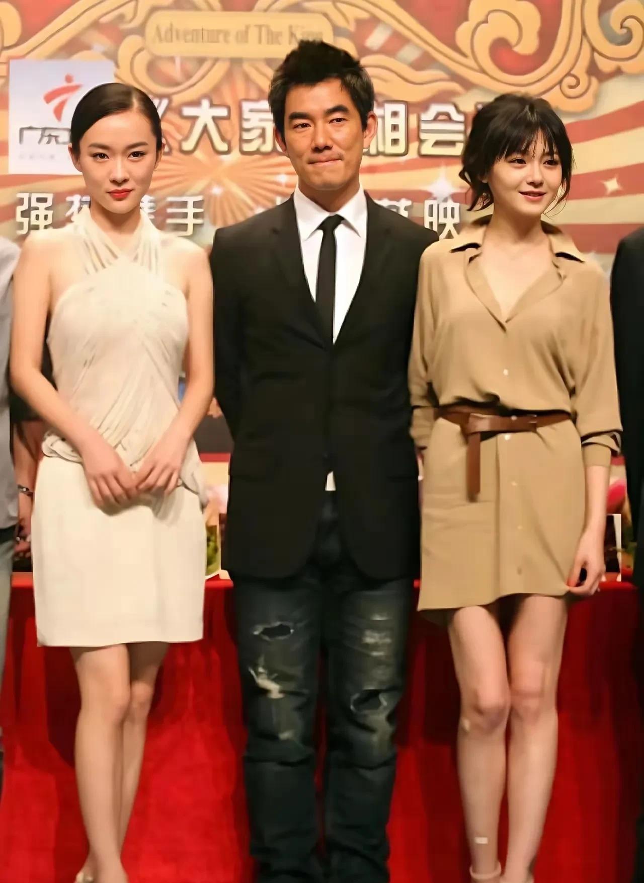 2010年某次活动上，帅哥任贤齐与霍思燕和大s的一张合影。
这任帅哥长得真帅，歌