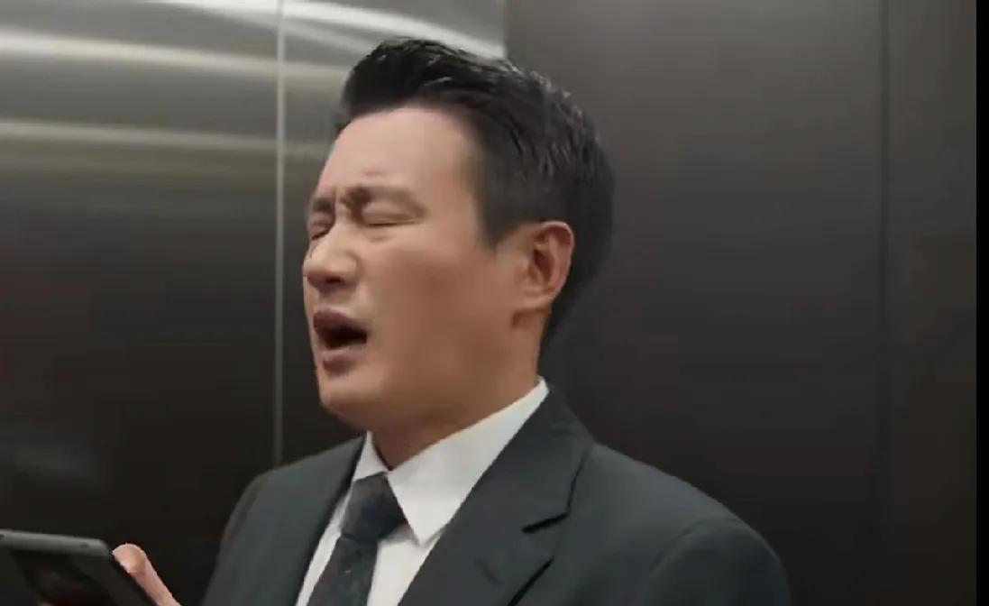 《我的后半生》
大家看一看，沈青精神出轨的艾斯李，哪儿有刘丽娜好看呀？
男人之所