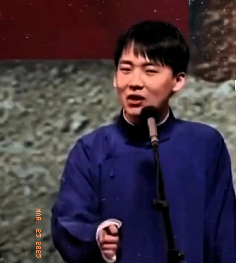 郭麒麟回应德云社继承











郭德纲在节目中突然宣布郭麒麟是德云社