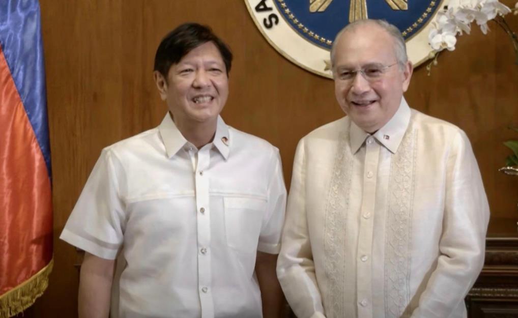 解放军在南海划下红线，马科斯对美发求救信号，菲律宾来到“生死存亡”？

早在上个