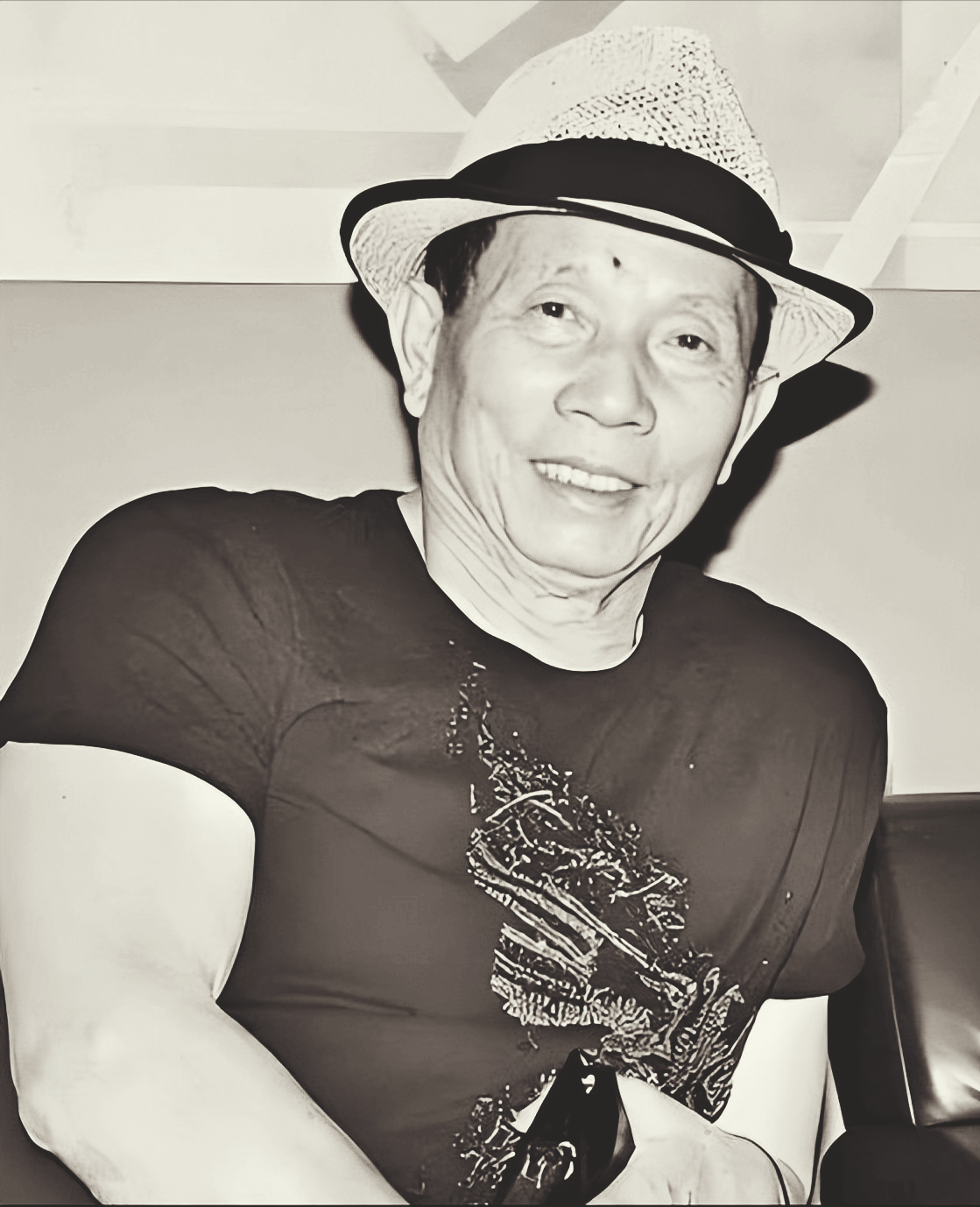 香港著名导演、武术指导、演员，黄飞鸿武学的第四代传人刘家良，于2013年去世。前