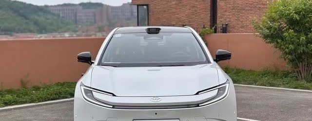 中国打响了停售燃油车的第一枪！
比亚迪:2023年已停产燃油车!
长安:20