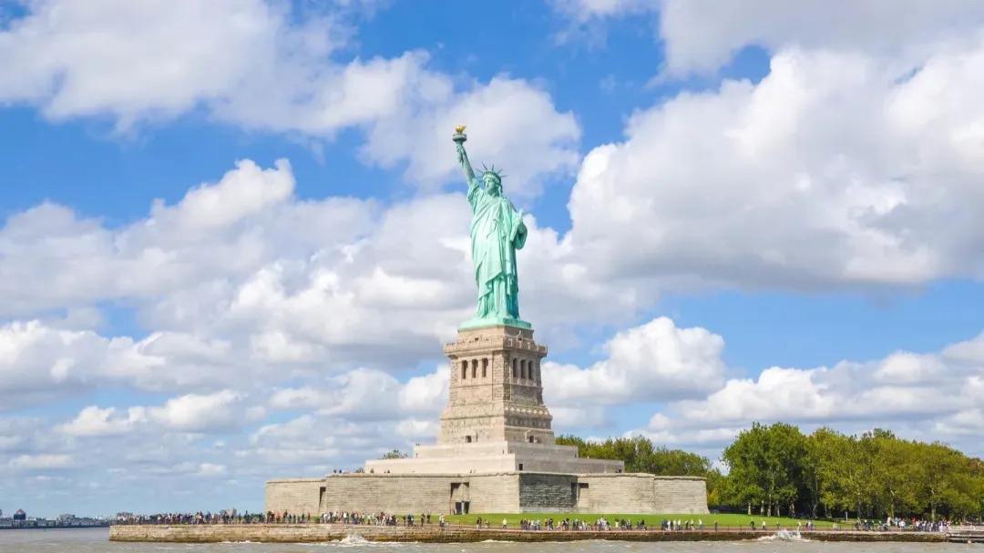 撒钱了！美国新生儿每人将白拿1000美元！如何领取？