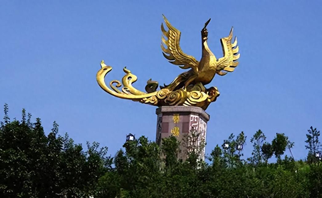 商朝末年，商纣王暴虐无道，天下百姓苦其久矣。
周文王于西岐起兵，在姜子牙的帮助下