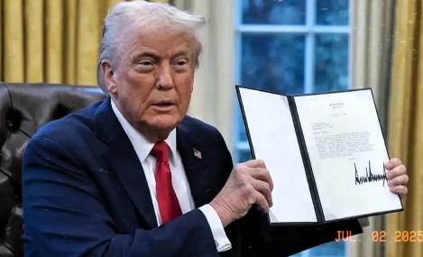 伊朗和美国没有恩怨，有恩怨的是以色列和伊朗，而恰恰是以色列是美国必须要保护的，这