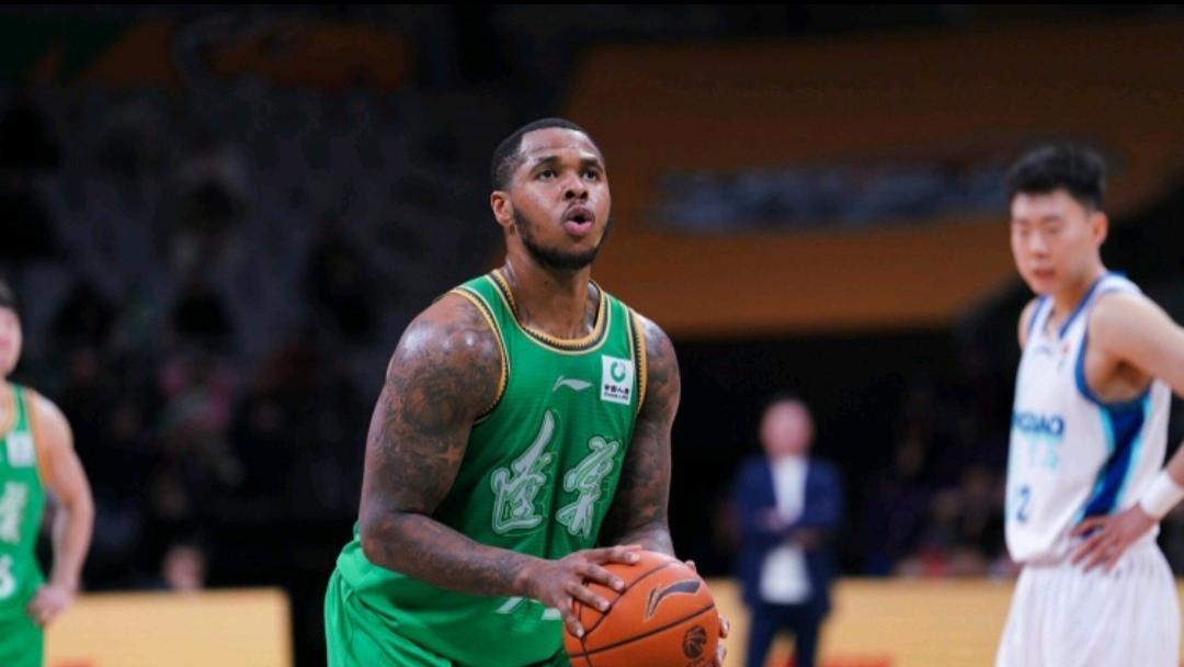 辽宁男篮寻找第六外援，亨特遭遇伤病，缺席客场比赛！