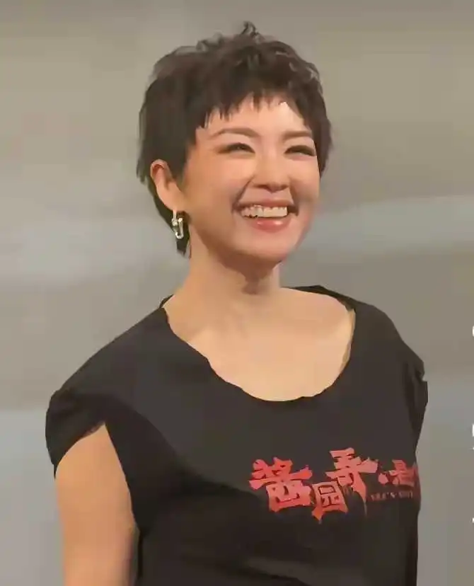 哪个才是真实的章子怡？都辣么美！