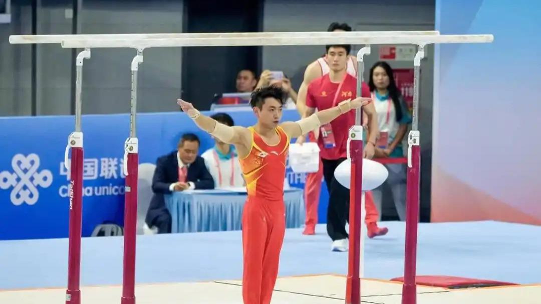 邹敬园夺金！ 十五运体操鞍马吊环双杠全能冠军