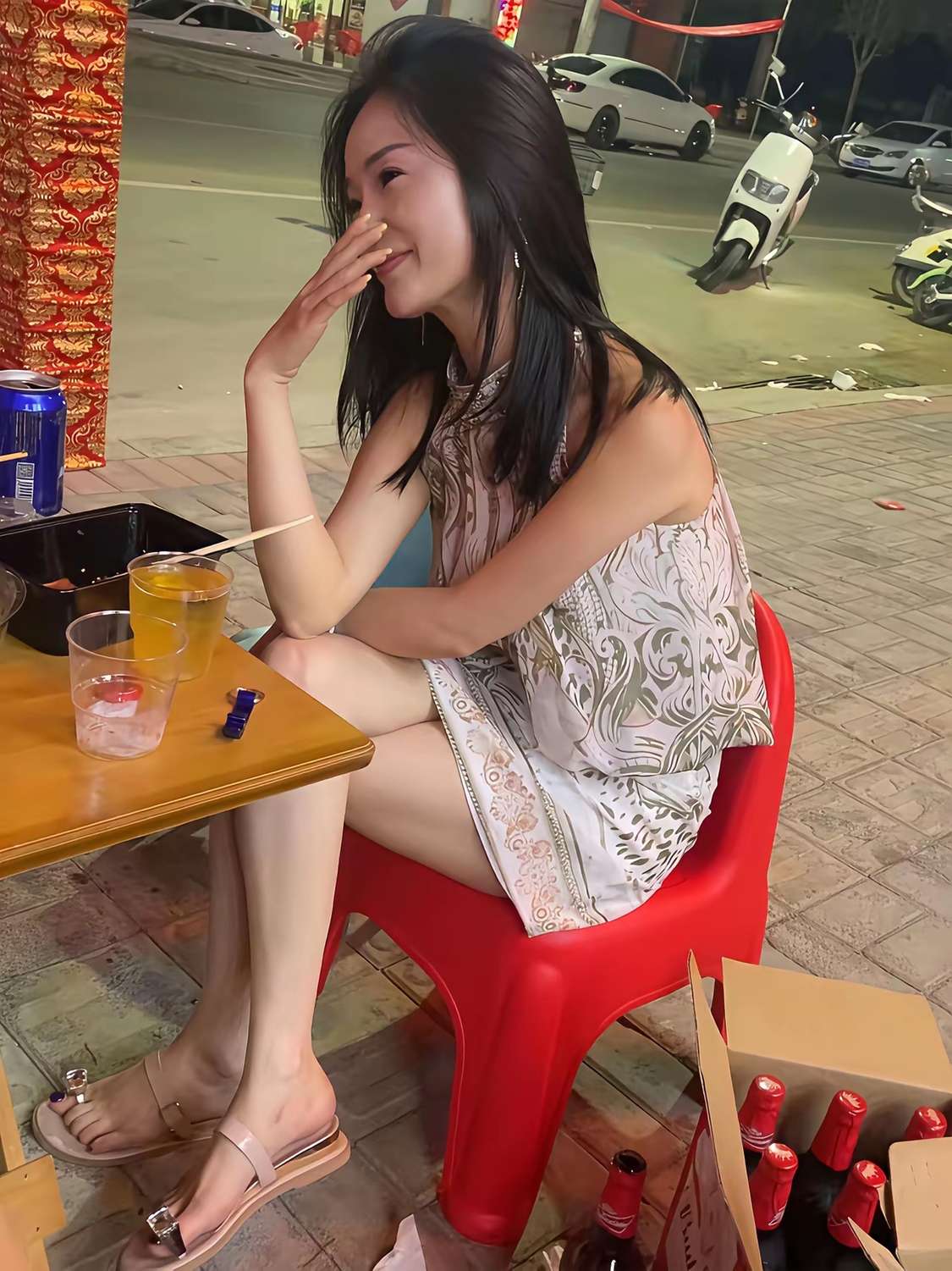那些没说出口的思念，都熬成了黑眼圈