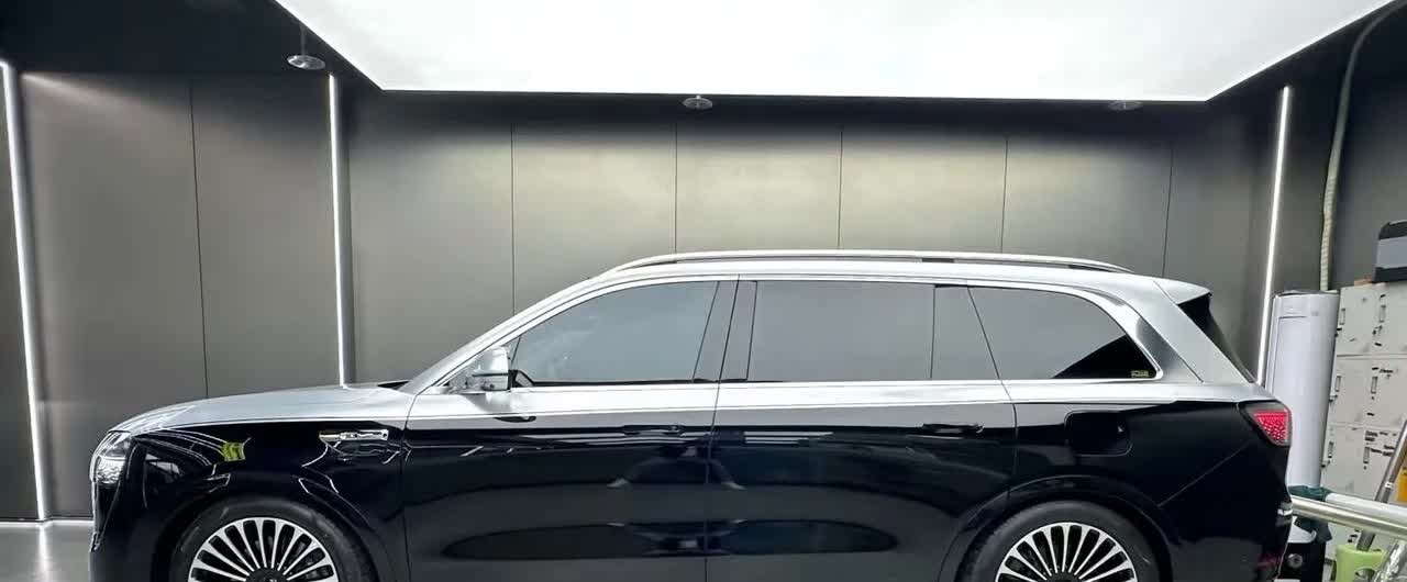 还是低估了奔驰的实力！

问界M9和奔驰E300怎么选？
有网友说过年开问