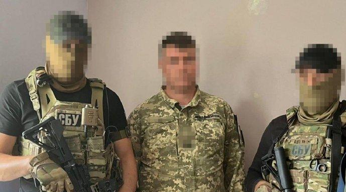 日前乌克兰安全局宣布逮捕了一名乌克兰飞行教官，乌克兰空军某航空旅少校，他涉嫌向俄