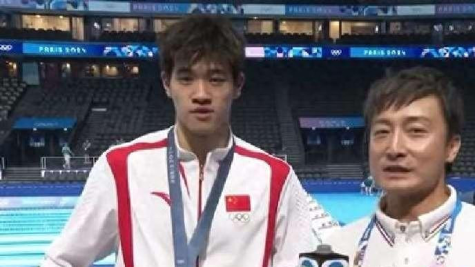 港圈最抢手“贵公子”宣布结婚：没想到，他最后娶了素人