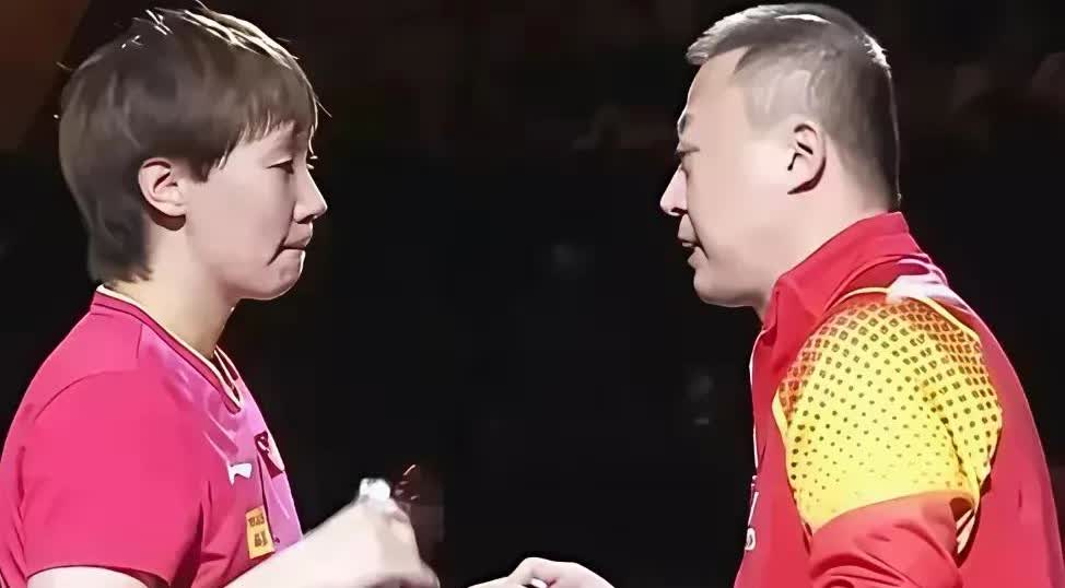 曼昱，挺住！马琳要加紧给曼昱训练削球手。
没想到国乒的三道防线，已经被桥本破了