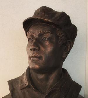 1930年，红军军委书记罗南辉被捕，敌人还没有用刑，他自己就先招了 ，为了试探他