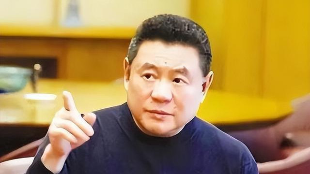 许家印背后的三座靠山，一位去世、一位瘫痪，身份都不一般