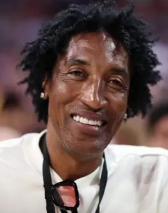 前NBA名宿皮蓬在一栏访谈节目中说：”东契奇的打法让他进入了总决赛，但是我不知道