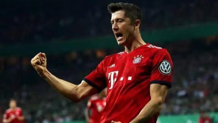 12月2日 ，诺坎普不眠夜！巴萨VS马竞终极对决，谁能抢占争冠主动权？