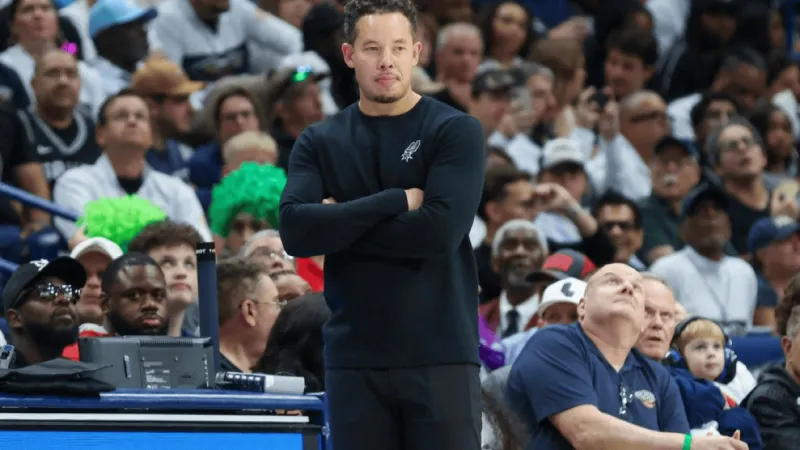 NBA常规赛马刺主场对阵雄鹿的比赛已经结束。全场战罢，马刺以119-101战胜雄