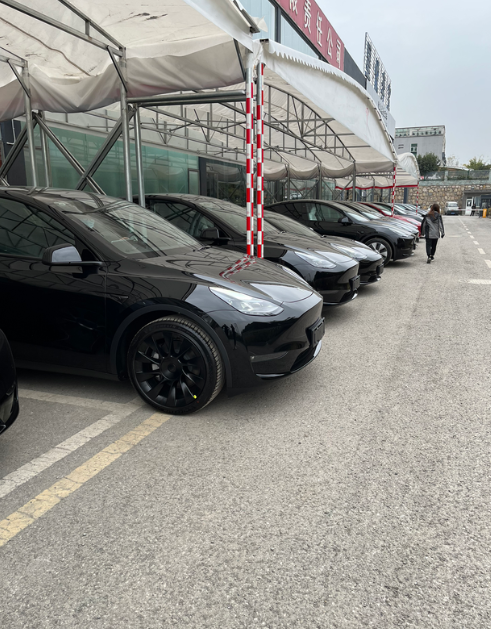 坐标贵阳，2016标Y无选配，八年老司机，谁说单踏板是反人类设计了，单踏板模式根