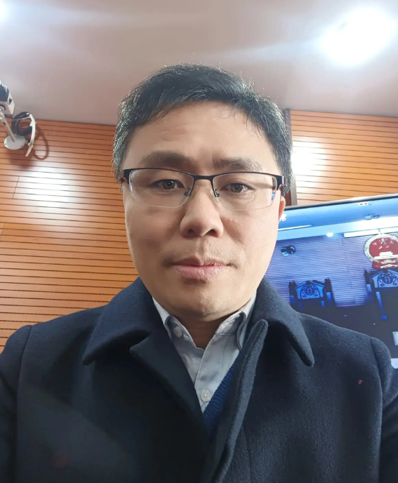 对于刑事案件，民间有黄金14天或者黄金37天之说。

大概意思是，嫌疑人被采取刑