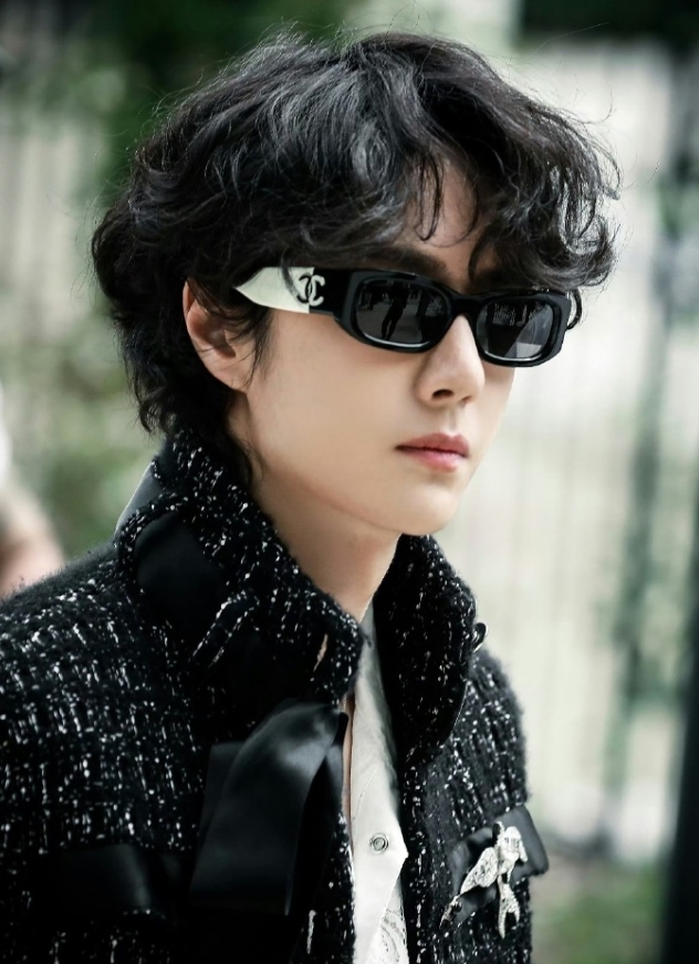 王一博香奈儿地广即将发布