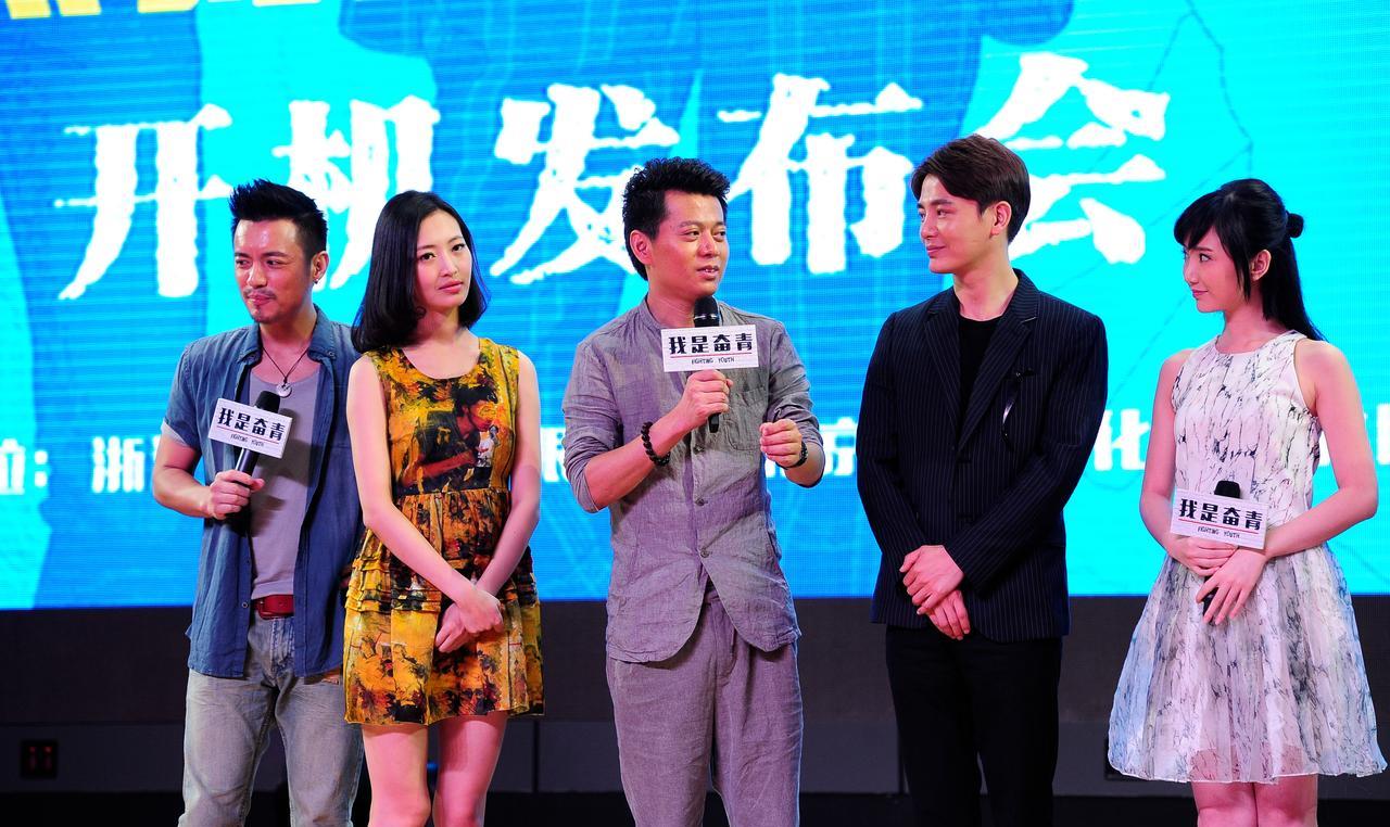 到底是哪里出现了问题呢？
你们有没有这样的感觉，2025年比口罩来的时候都难，不