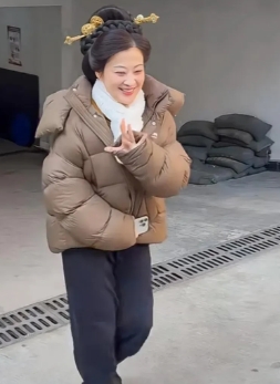  一部剧经典一辈子！她在《父母爱情》里最美，青涩自然！

 从年轻演到老，演技无