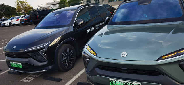 求问车友们
ES6在刹车刹停的时候，从底盘会传来很短暂的一下震动和低沉的异响声音