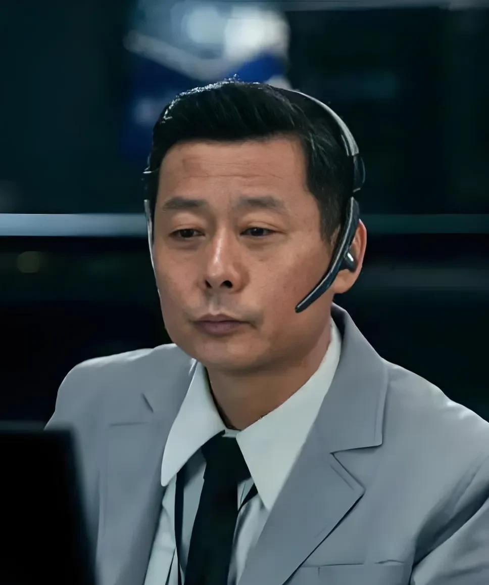电视剧《扫毒风暴》，
都为捉出“内鬼”松了一口气，
可我觉得都还是高兴的太早了，