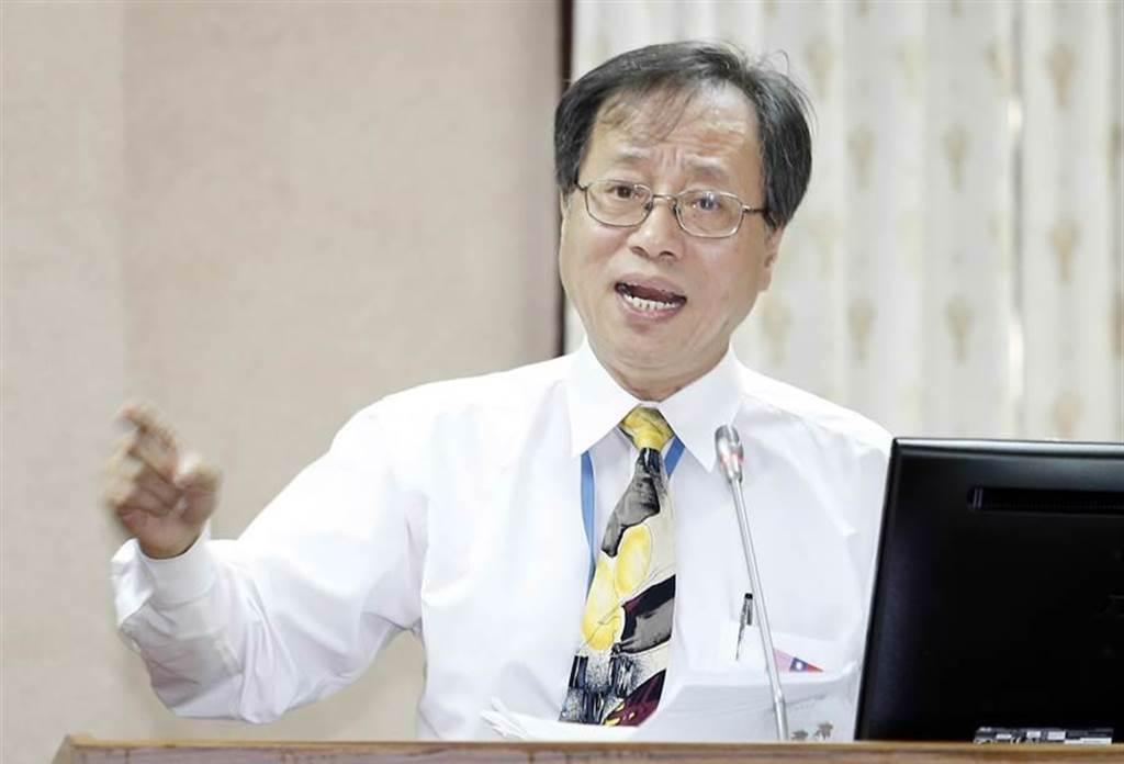台湾民脂民膏这样花！李来希揭“大罢免黑幕”：钞票变成废纸
国民党26日在台北凯道