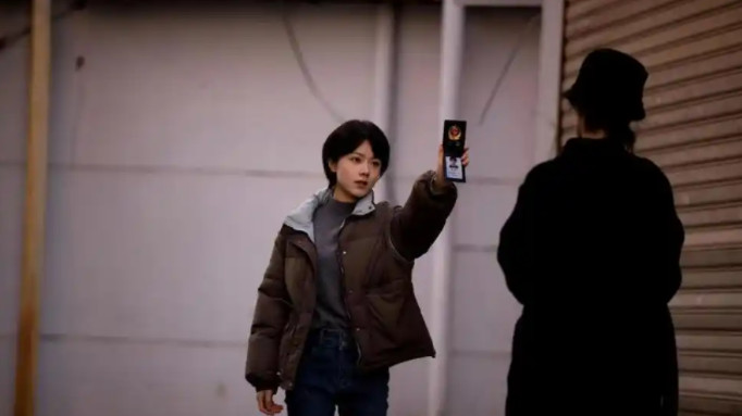漂白：正邪较量中的智慧火花与人性光辉