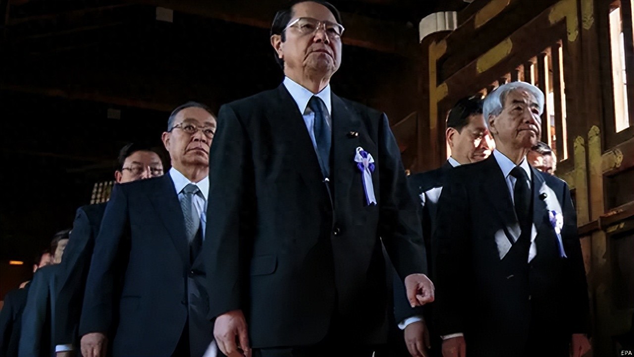 高市变本加厉，派议员窜访台岛，中方一记反制，让日本疼到骨子里