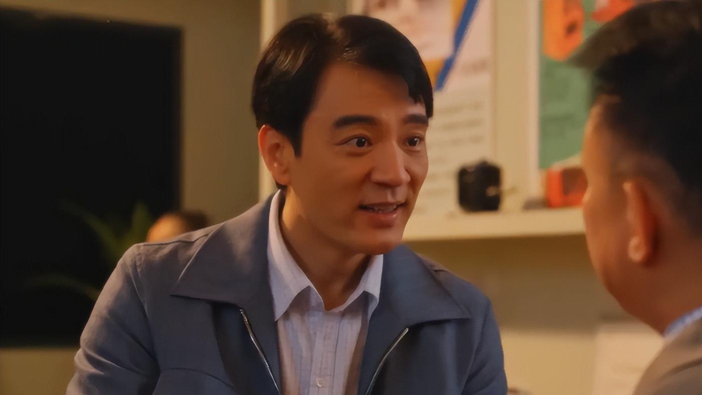 央视短剧《狮城山海》开播爆火，我必须承认：它拉高了年代剧的门槛