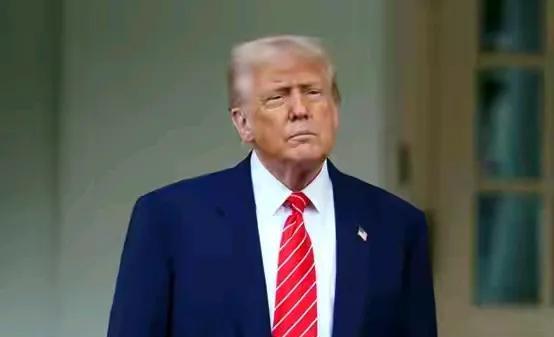 特朗普喊话泽连斯基：乌克兰“收不回”克里米亚，也无法加入北约，接受现实可立即停战