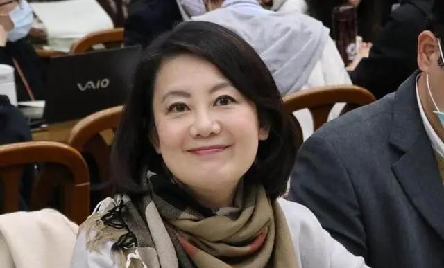 吴思瑶变了，现在变得主动要跟蓝营修复关系。
自从大罢免大失败以后，民进党党团不再