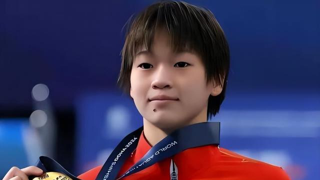 6月18号，全红婵的爸爸发布了一则视频，大家才终于看到了全红婵的身影