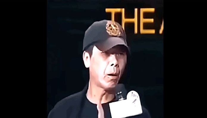 冯小刚凌晨三点怒怼《哪吒》导演饺子，直言别让资本折断你的脊梁！

电影圈资本横行