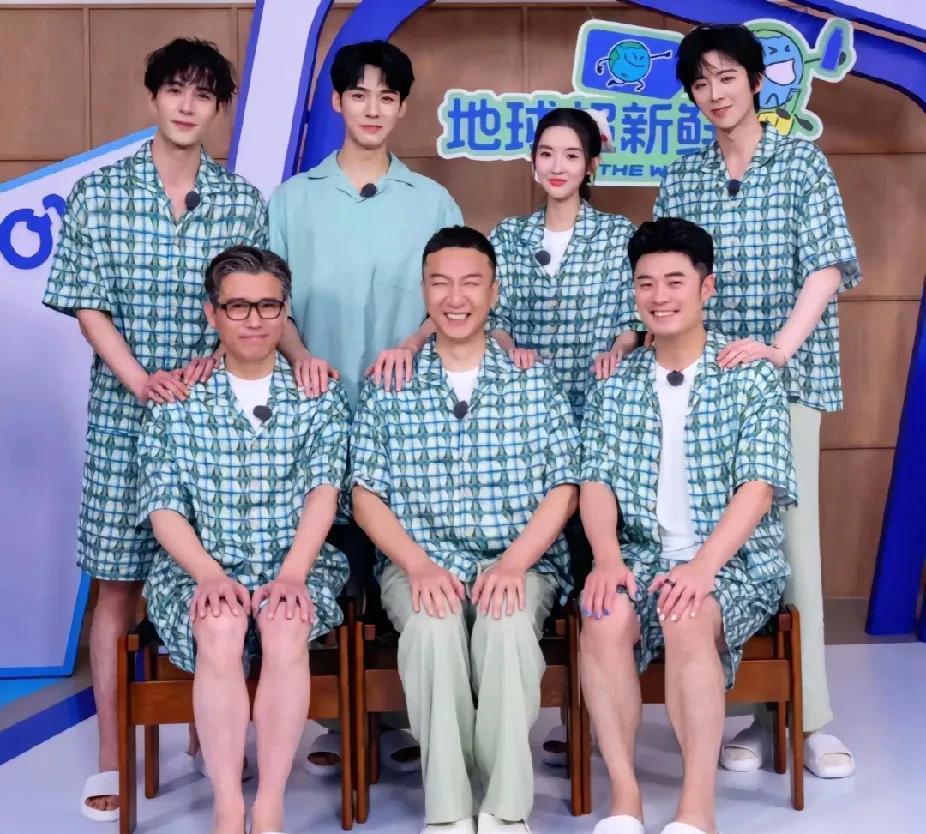 一个好消息，李乃文录新综艺了
一个更好的消息，李乃文又去录制五哈了
这下可把网友