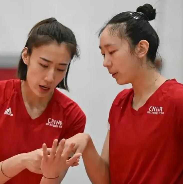 8月31日18时，中国女排将在世锦赛1/8决赛中对阵法国队，CCT∨5将对这场比