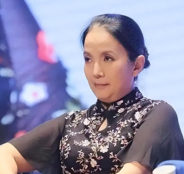 吕丽萍真奇怪，美国火灾她叫好











美国大火烧掉几千亿，这可是天