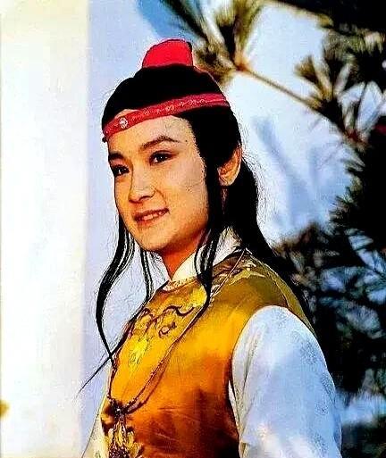 以前看《红楼梦》一直不理解贾家身为国公之家，下面的儿孙竟然没有一个身居高位的？